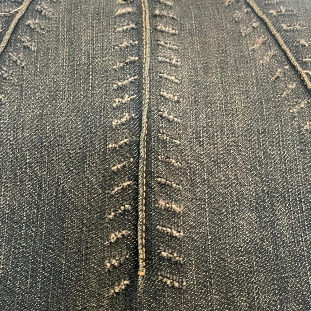 Elie Tahari Distressed  Denim Jacket w Lace Ruffled Collar M - Picture 6 of 9